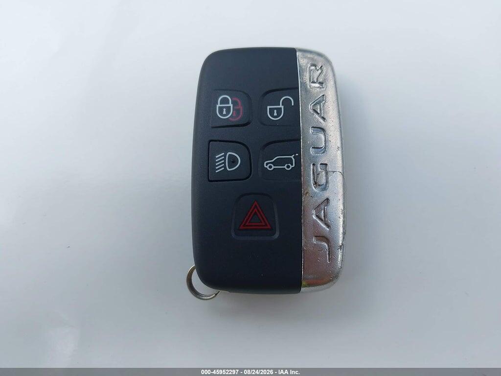 SADCM2BV9HA079507 2017 JAGUAR F-PACE photo no. 11