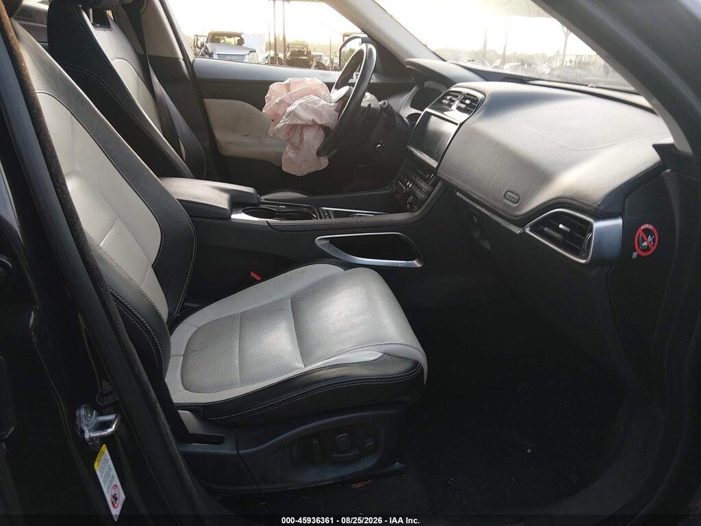 SADCL2BV4HA047597 2017 JAGUAR F-PACE photo no. 5