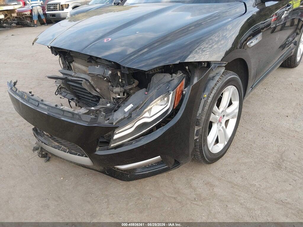 SADCL2BV4HA047597 2017 JAGUAR F-PACE photo no. 6