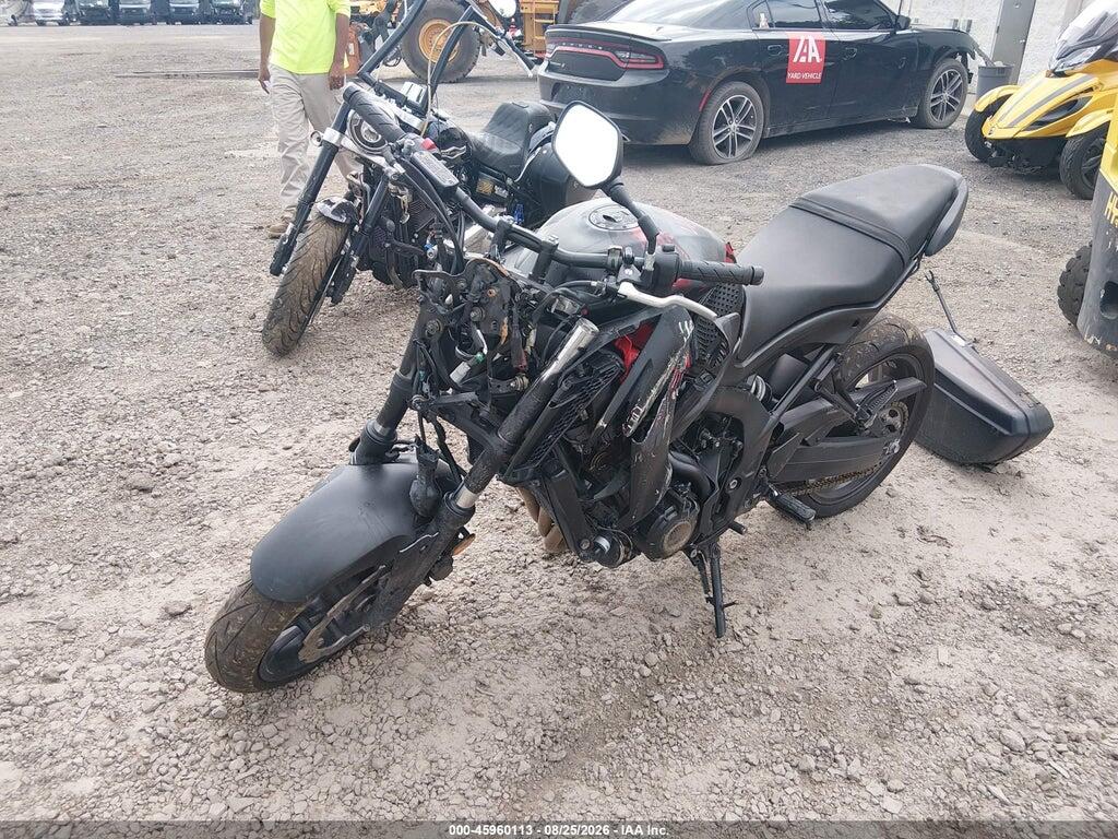 MLHRC7515J5000375 2018 HONDA CB650 photo no. 2