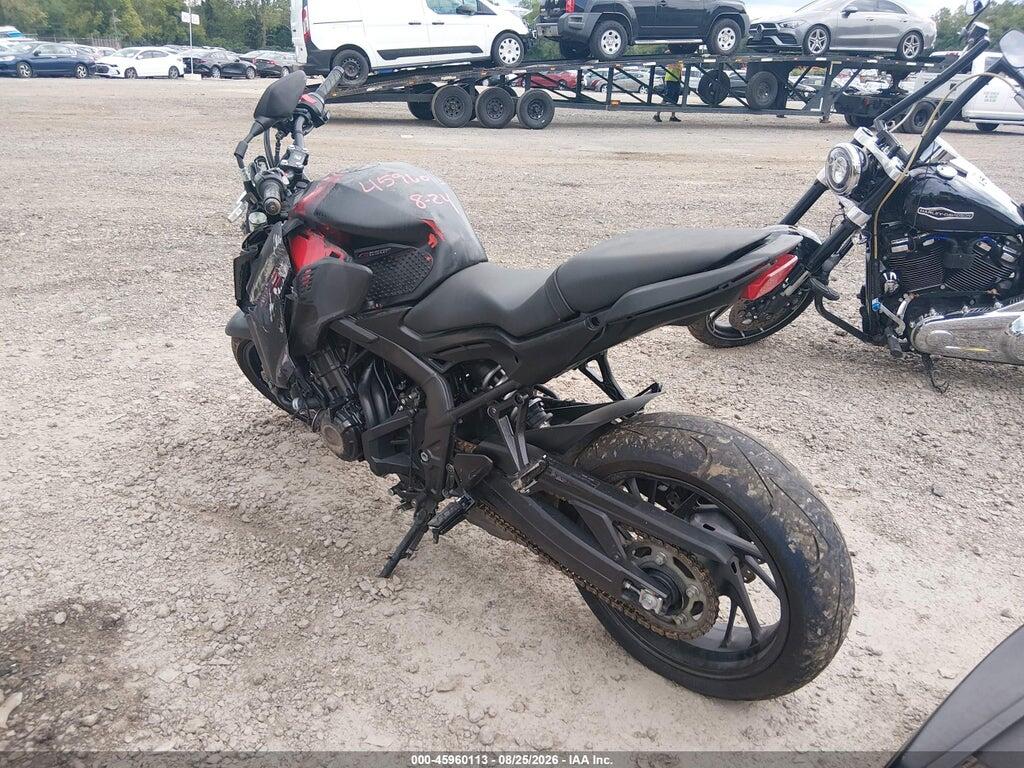 MLHRC7515J5000375 2018 HONDA CB650 photo no. 3