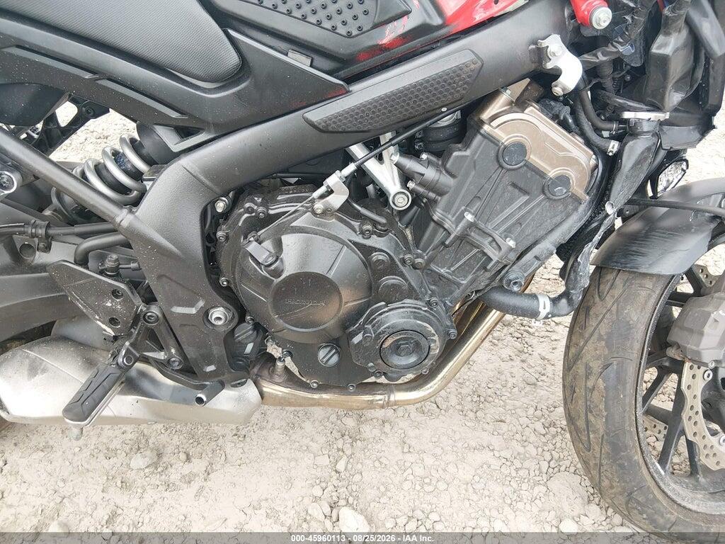 MLHRC7515J5000375 2018 HONDA CB650 photo no. 8