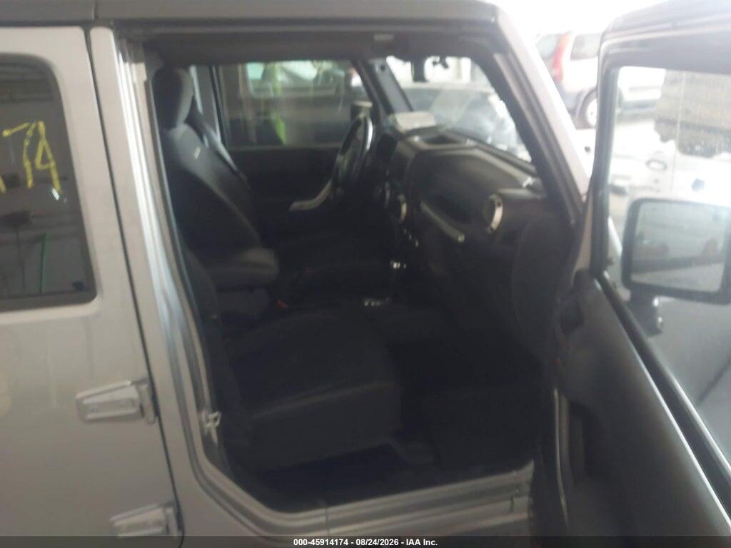 1C4BJWEG4GL289746 2016 JEEP WRANGLER UNLIMITED photo no. 5