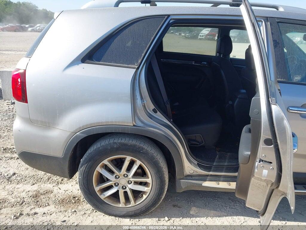 5XYKT3A66EG513579 2014 KIA SORENTO photo no. 8