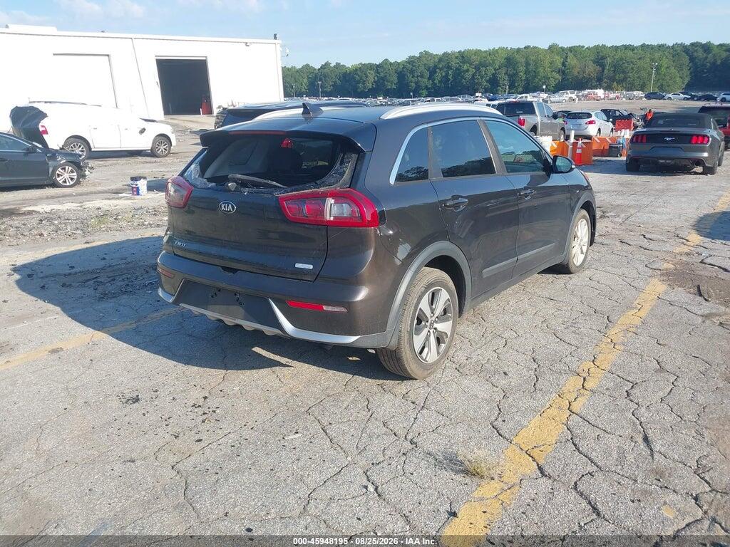 KNDCC3LC3H5067315 2017 KIA NIRO photo no. 4