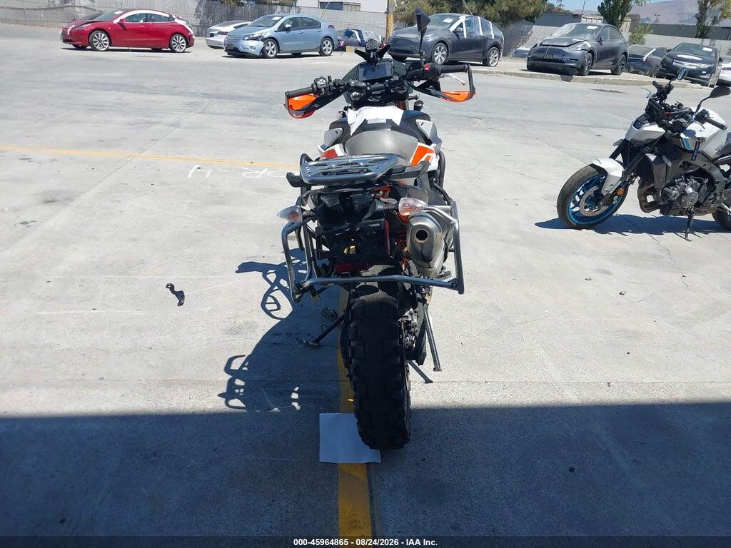 VBKTR3403LM778688 2020 KTM 790 photo no. 6