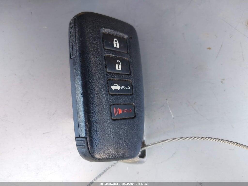 JTHBA1D22H5040598 2017 LEXUS IS 200T photo no. 11