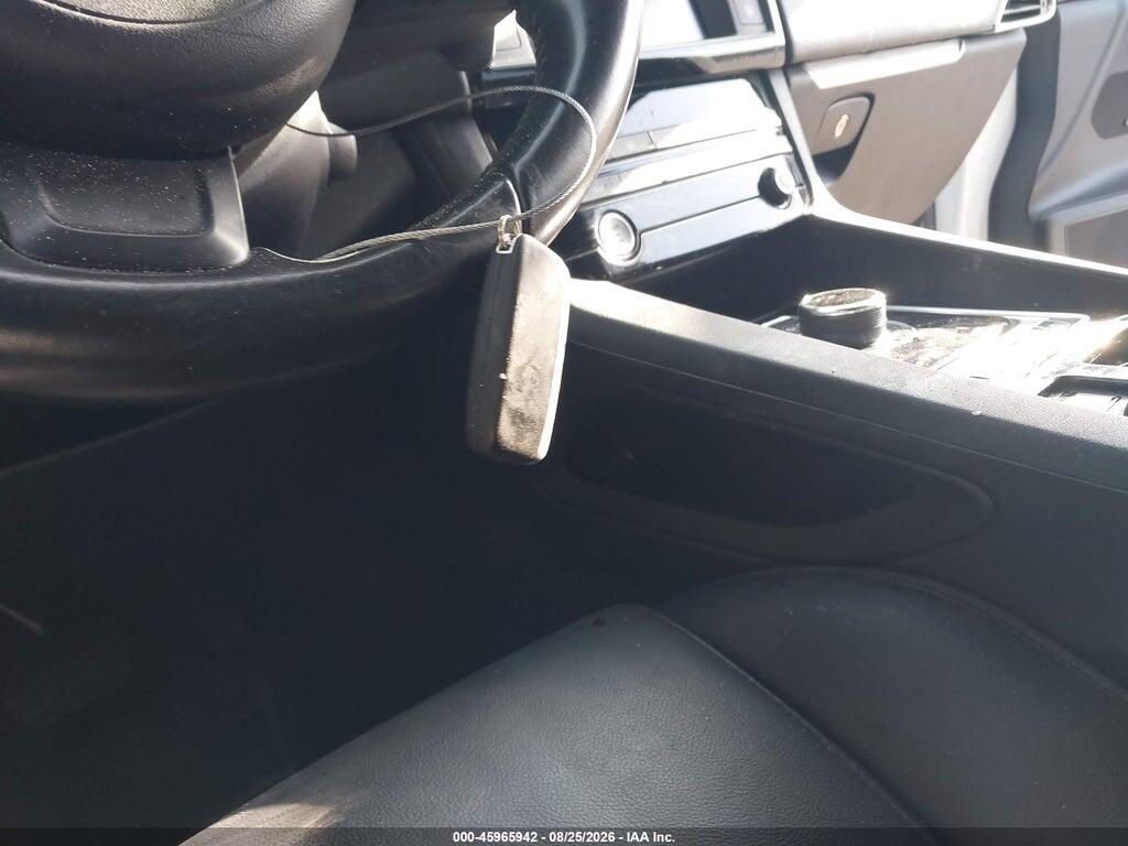 SADCJ2FX9JA272315 2018 JAGUAR F-PACE photo no. 11