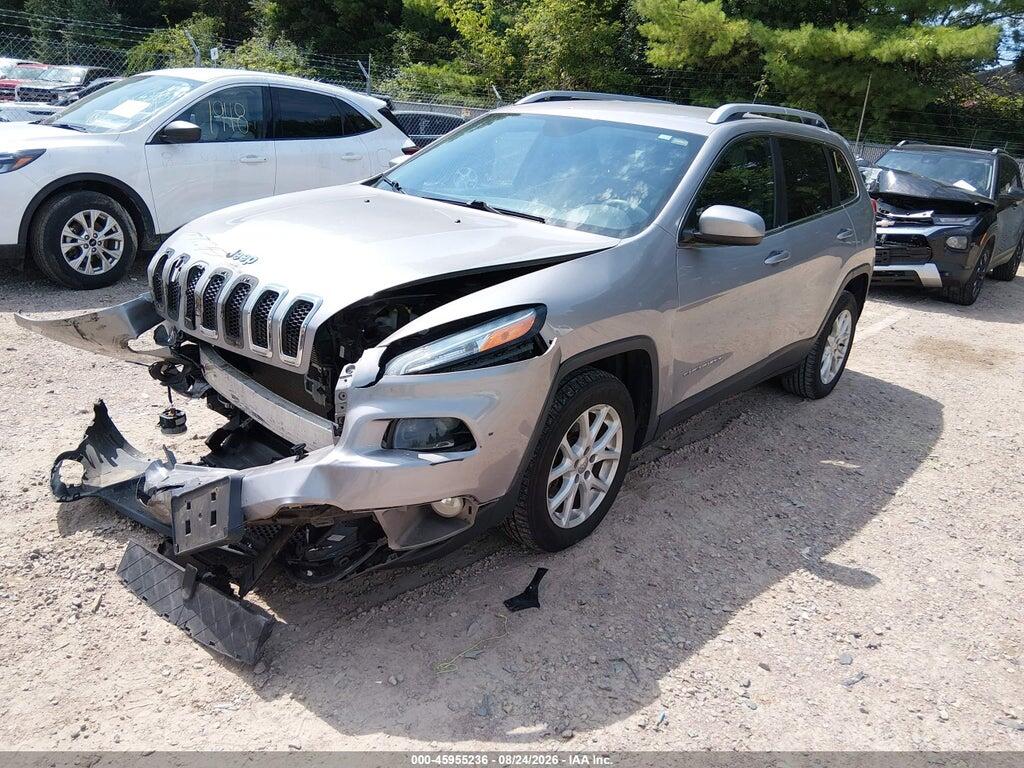 1C4PJLCB2JD573826 2018 JEEP CHEROKEE photo no. 2