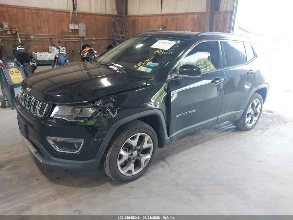 3C4NJDCB1JT108123 2018 JEEP COMPASS photo no. 2