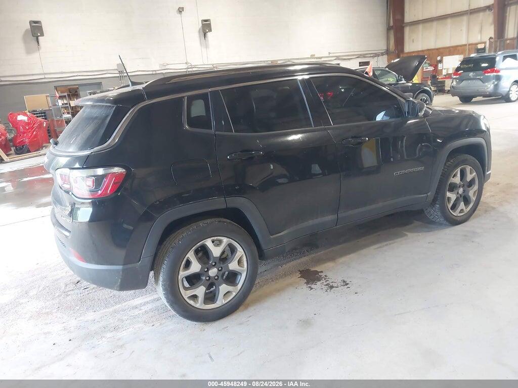 3C4NJDCB1JT108123 2018 JEEP COMPASS photo no. 4