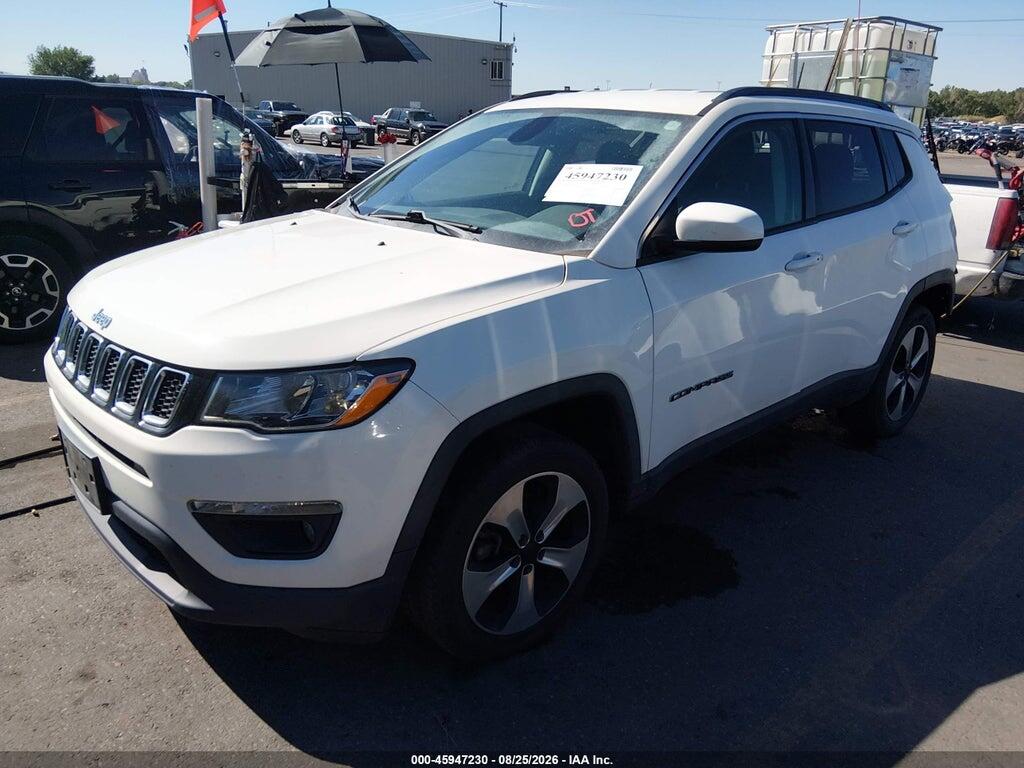 3C4NJDBB7JT180297 2018 JEEP COMPASS photo no. 2