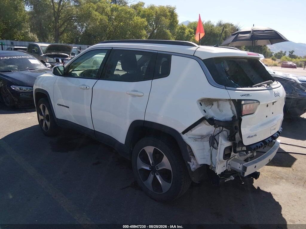 3C4NJDBB7JT180297 2018 JEEP COMPASS photo no. 3