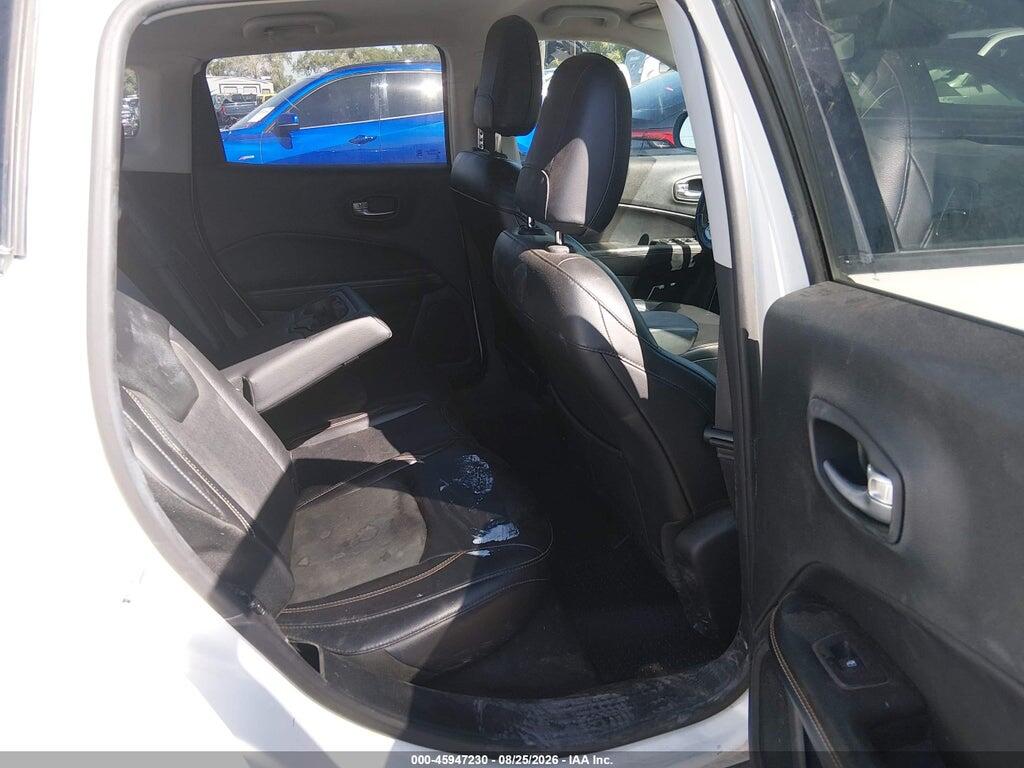 3C4NJDBB7JT180297 2018 JEEP COMPASS photo no. 8