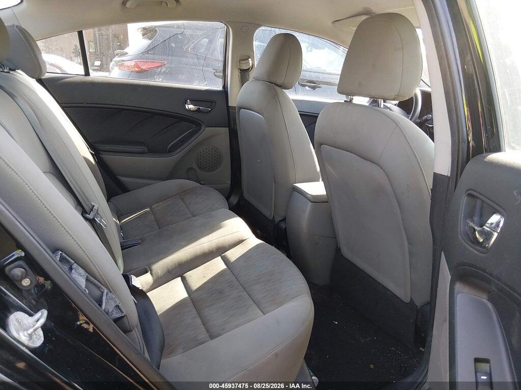 KNAFK4A61F5260866 2015 KIA FORTE photo no. 8
