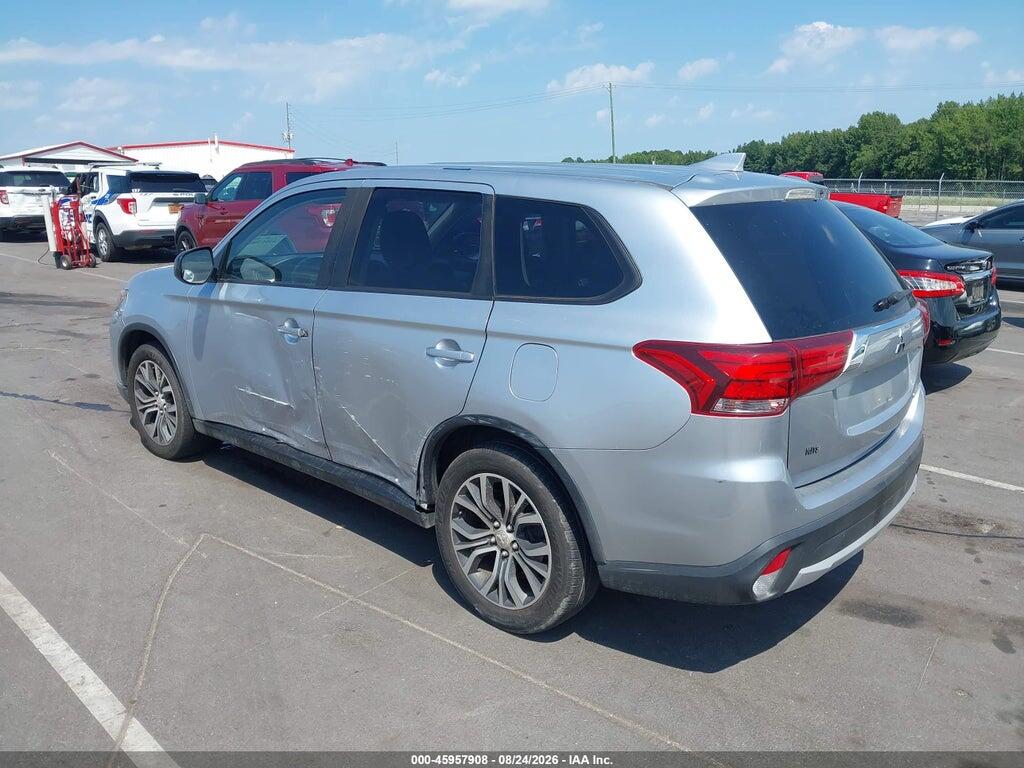 JA4AZ2A38HZ036938 2017 MITSUBISHI OUTLANDER photo no. 3