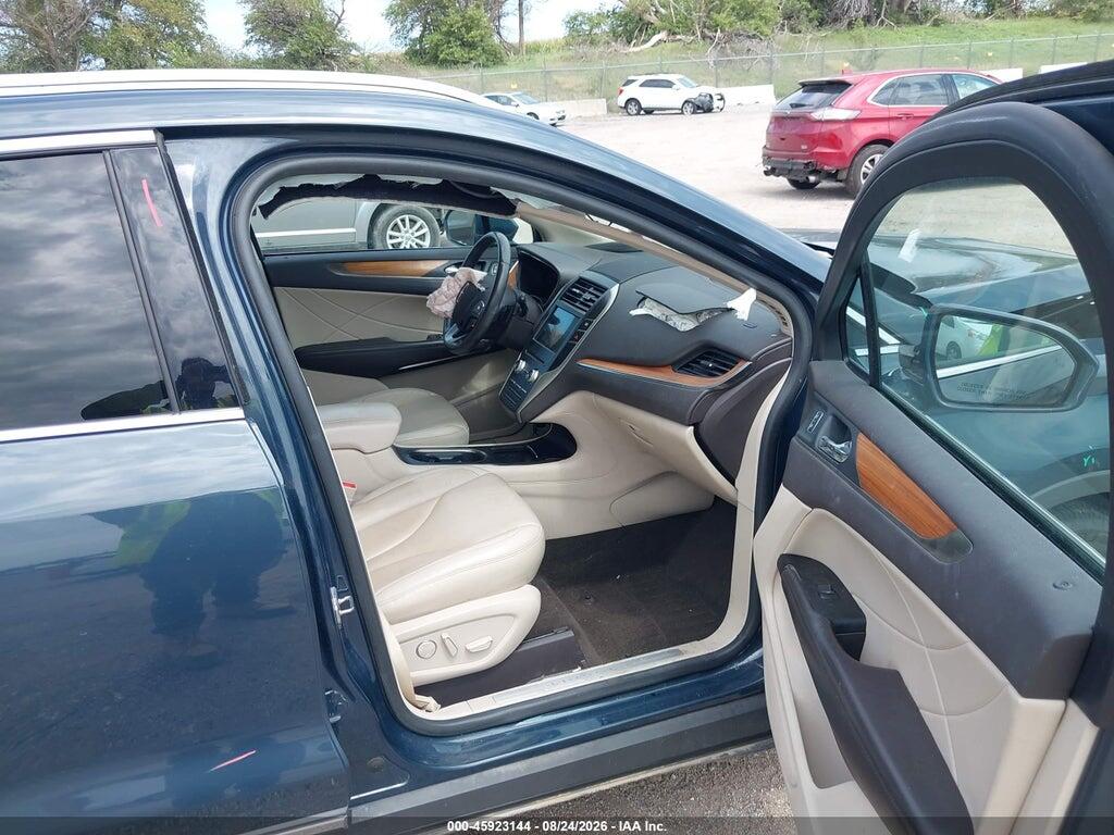 5LMCJ2D96KUL09569 2019 LINCOLN MKC photo no. 5