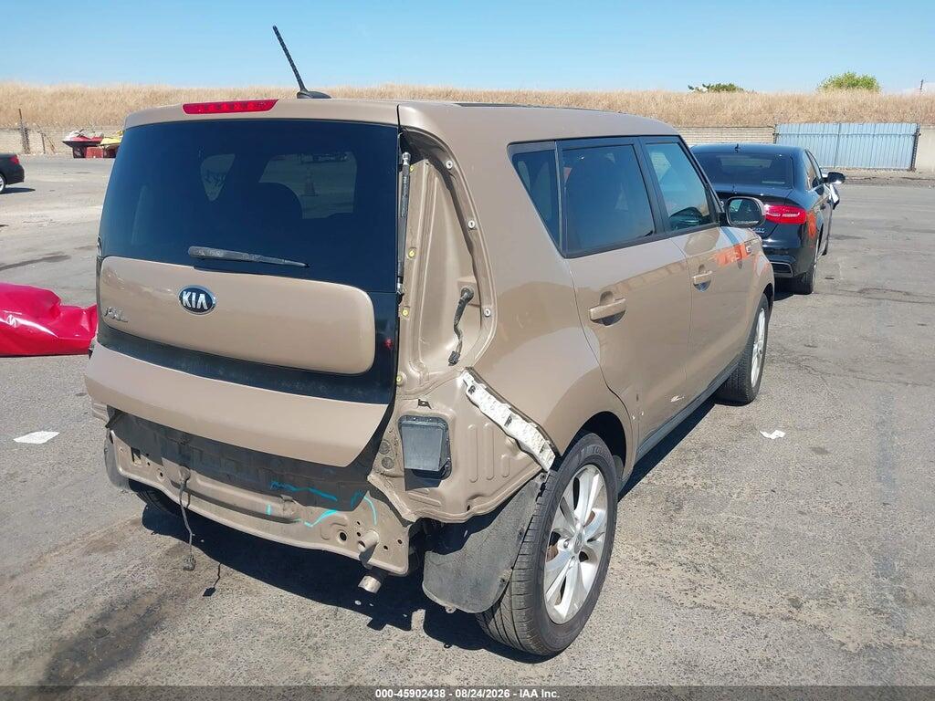 KNDJP3A56F7193041 2015 KIA SOUL photo no. 4