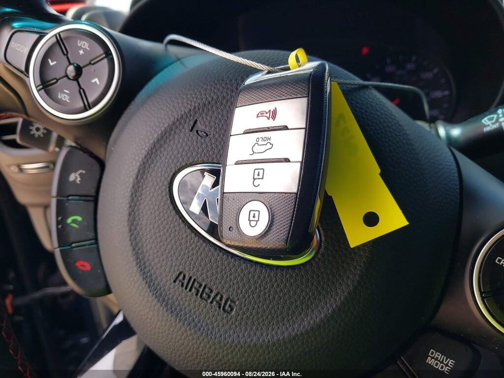 KNDJP3A59J7602707 2018 KIA SOUL photo no. 11