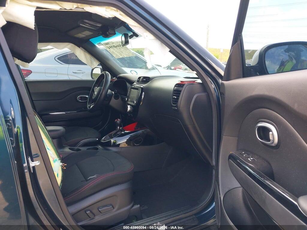 KNDJP3A59J7602707 2018 KIA SOUL photo no. 5
