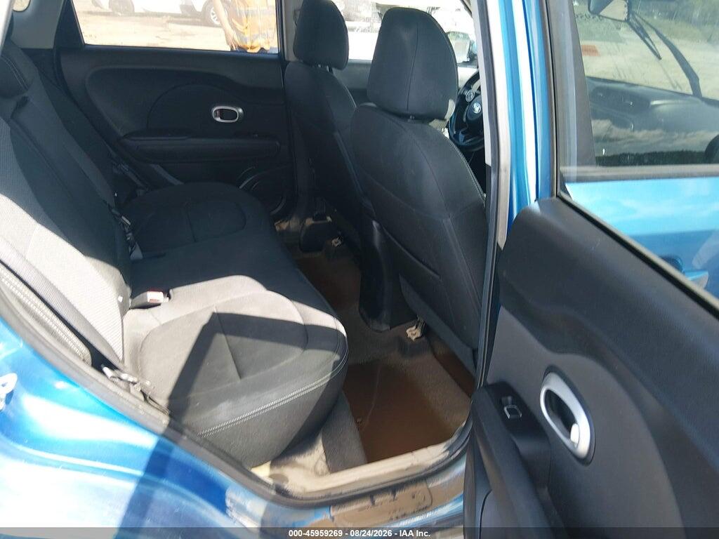 KNDJP3A56J7587020 2018 KIA SOUL photo no. 8