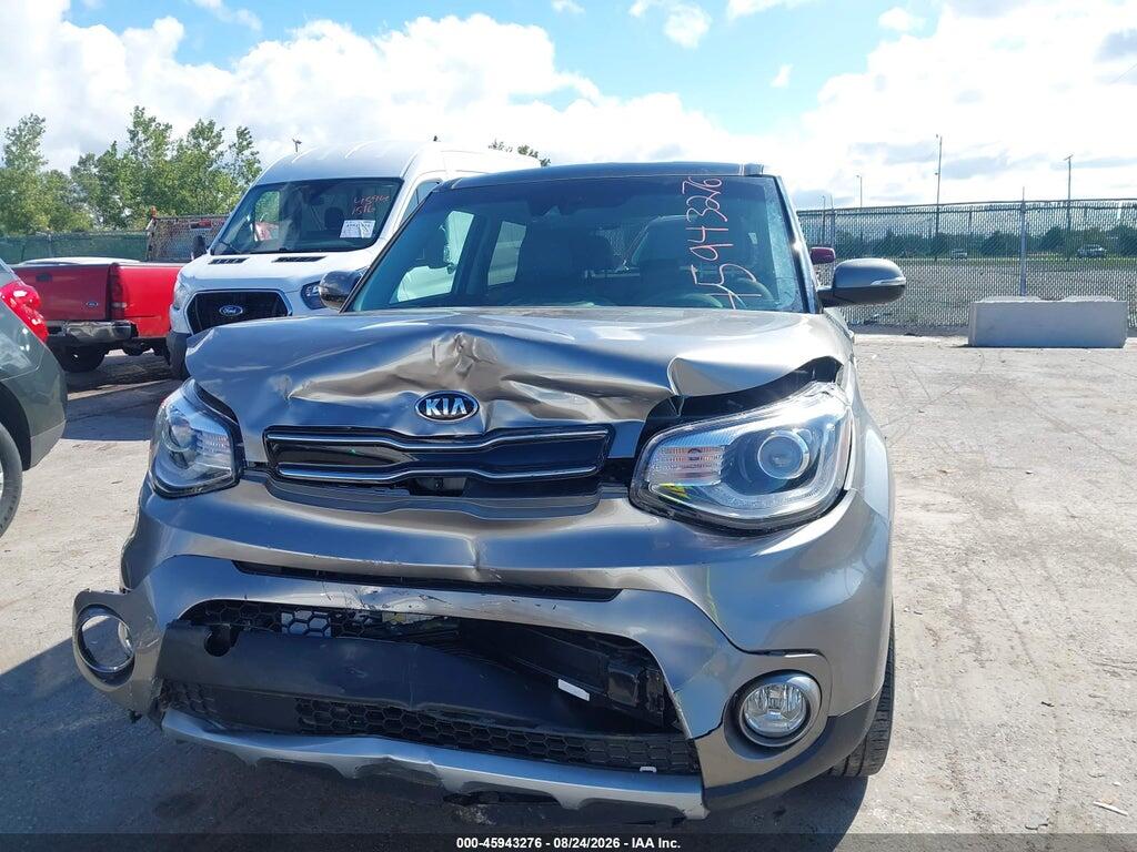 KNDJP3A50J7581858 2018 KIA SOUL photo no. 12