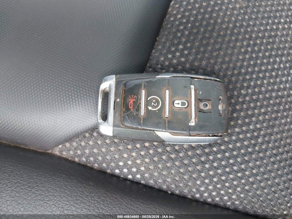 1C6SRFLT4LN302946 2020 RAM 1500 photo no. 11