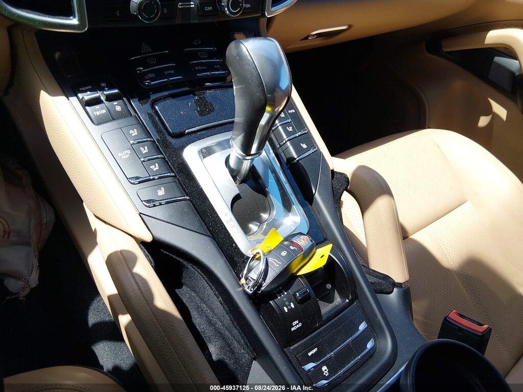 WP1AF2A22GKA41922 2016 PORSCHE CAYENNE photo no. 11