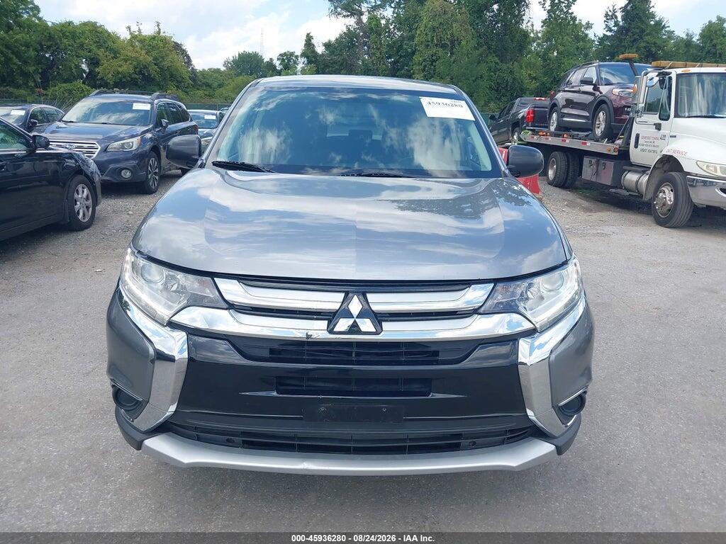 JA4AZ3A35JZ057239 2018 MITSUBISHI OUTLANDER photo no. 12