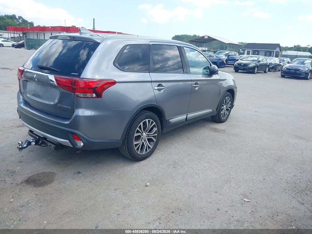 JA4AZ3A35JZ057239 2018 MITSUBISHI OUTLANDER photo no. 4