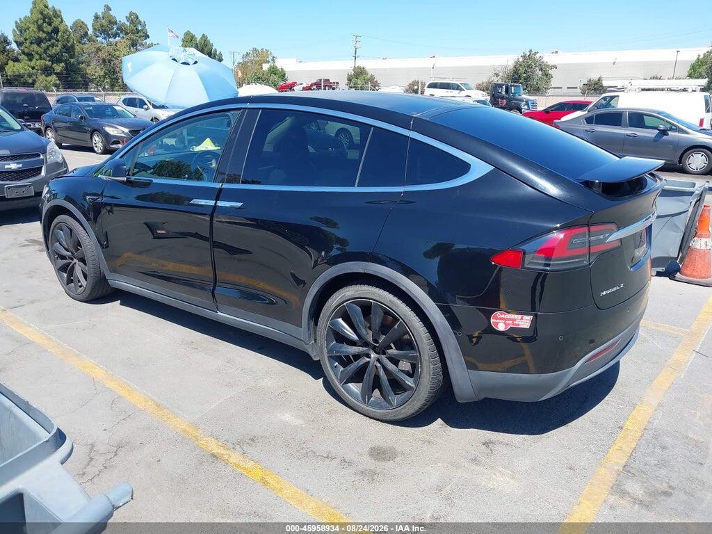 5YJXCBE25HF078461 2017 TESLA MODEL X photo no. 3