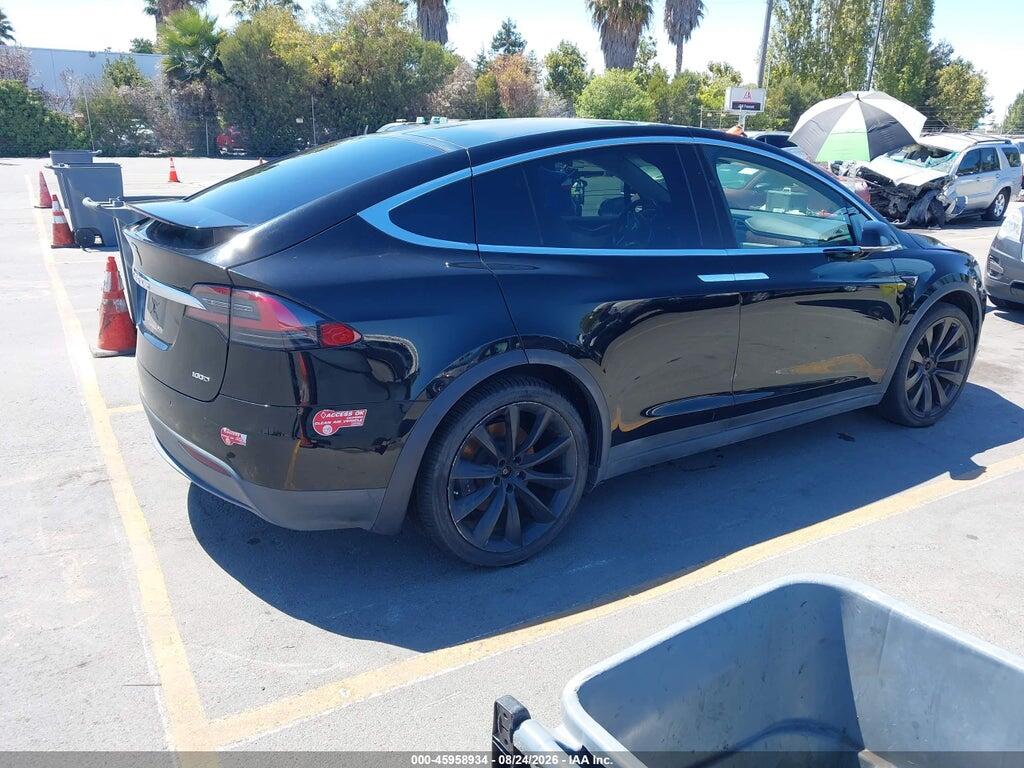 5YJXCBE25HF078461 2017 TESLA MODEL X photo no. 4
