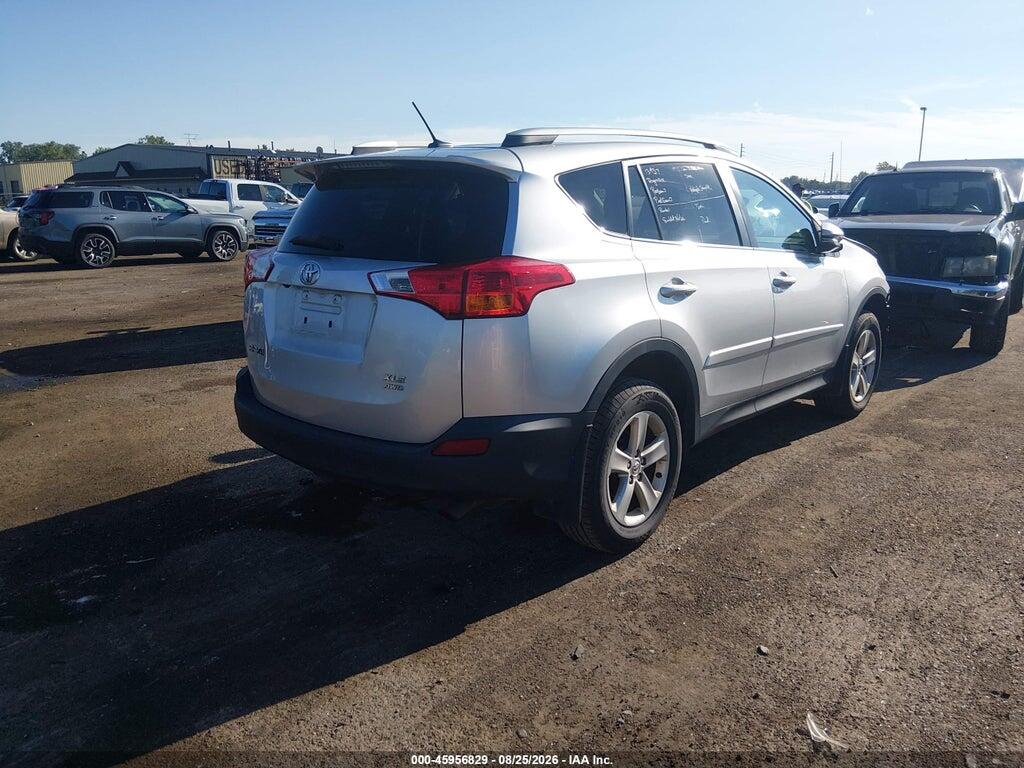 2T3RFREV7EW153203 2014 TOYOTA RAV4 photo no. 4