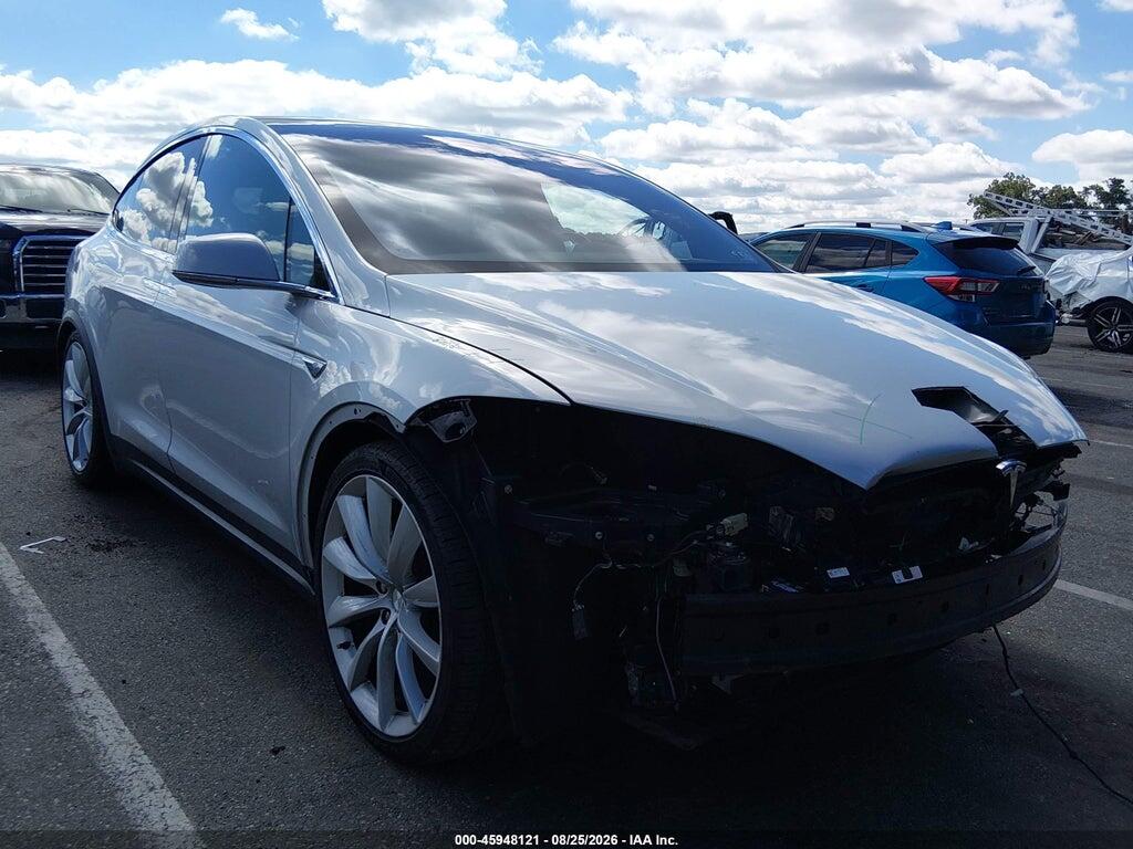 2016 TESLA MODEL X 5YJXCBE26GF007896