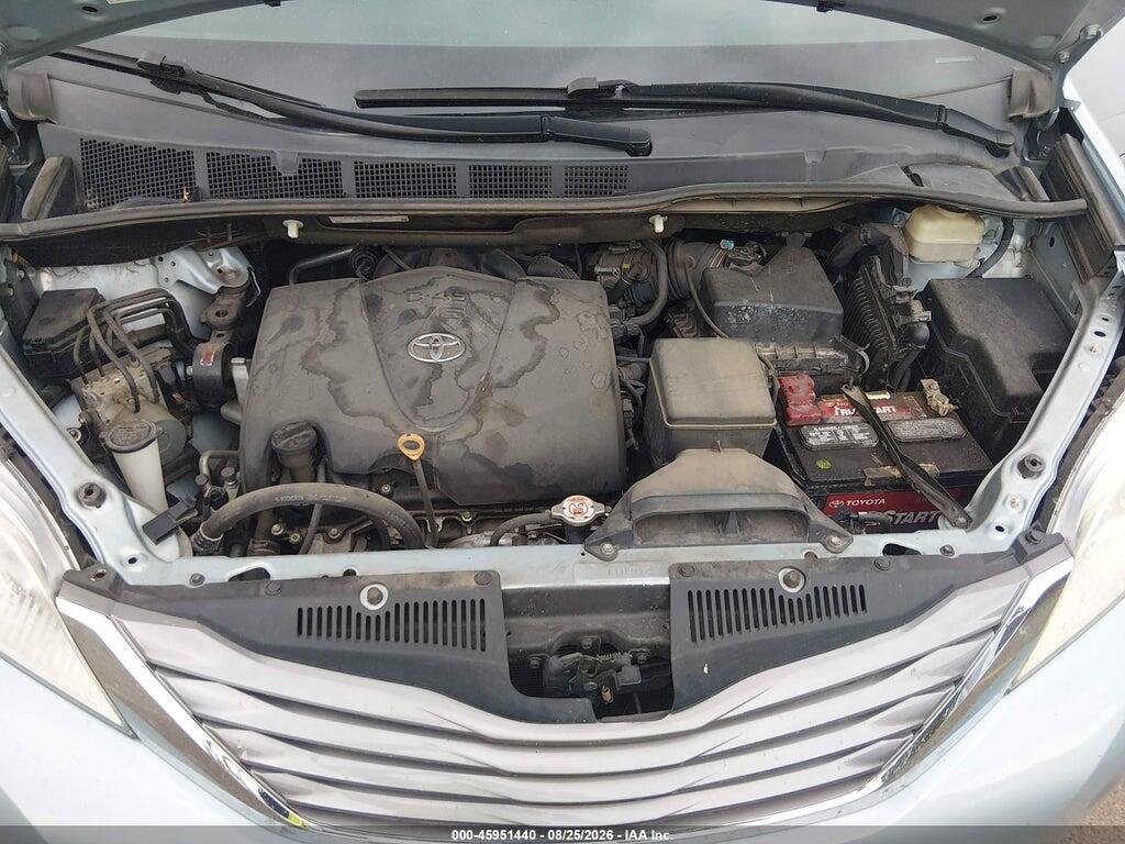 5TDDZ3DC0HS154732 2017 TOYOTA SIENNA photo no. 10