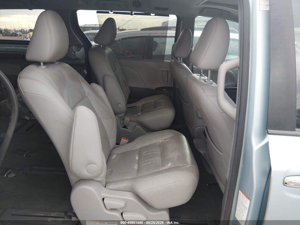 5TDDZ3DC0HS154732 2017 TOYOTA SIENNA photo no. 8