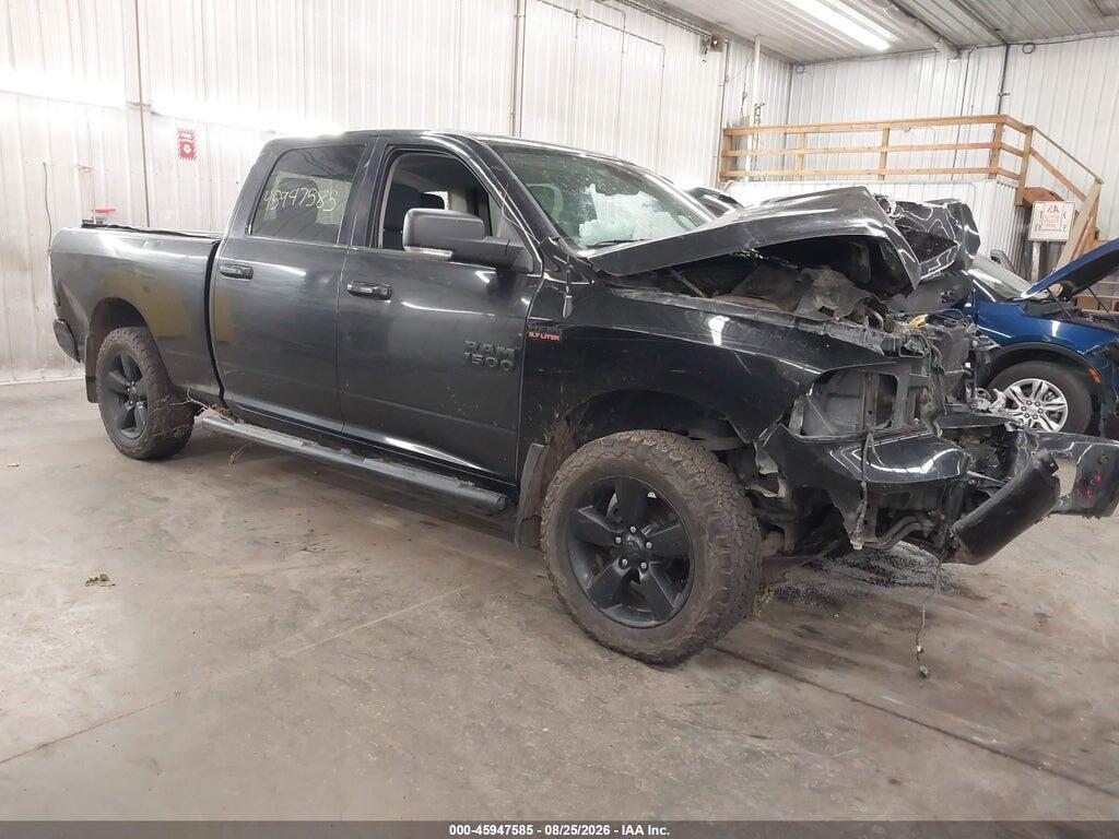 2018 RAM 1500 1C6RR7TT2JS125896