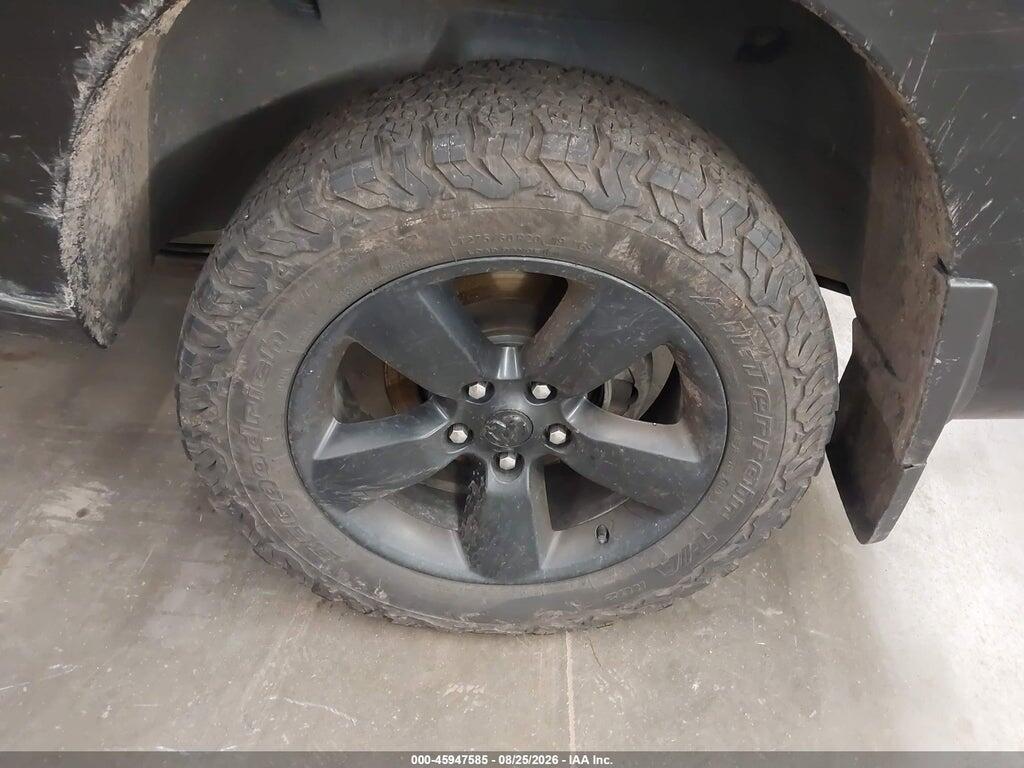 1C6RR7TT2JS125896 2018 RAM 1500 photo no. 12