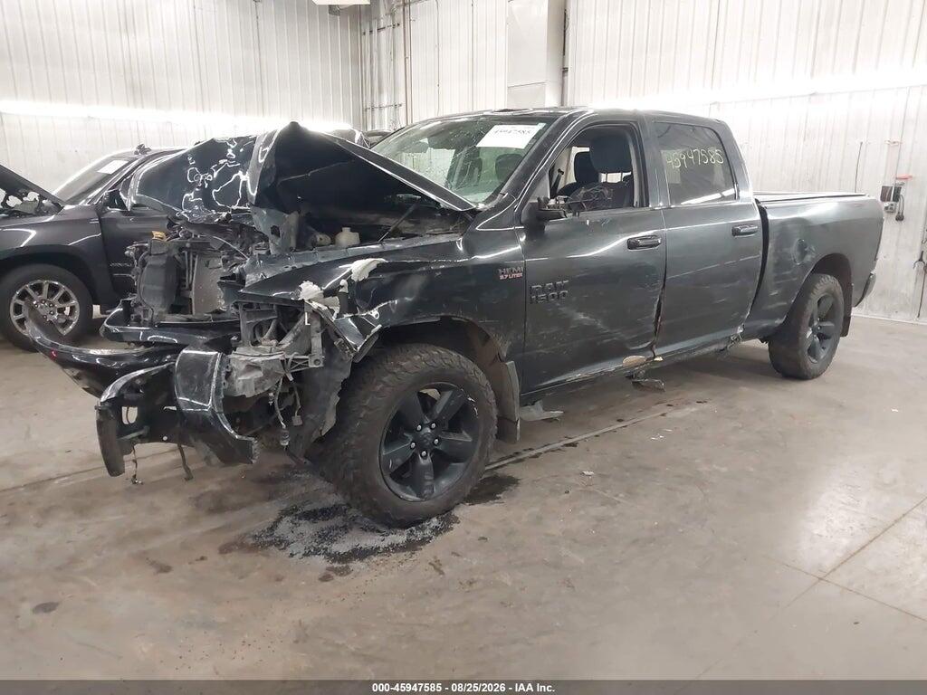 1C6RR7TT2JS125896 2018 RAM 1500 photo no. 2