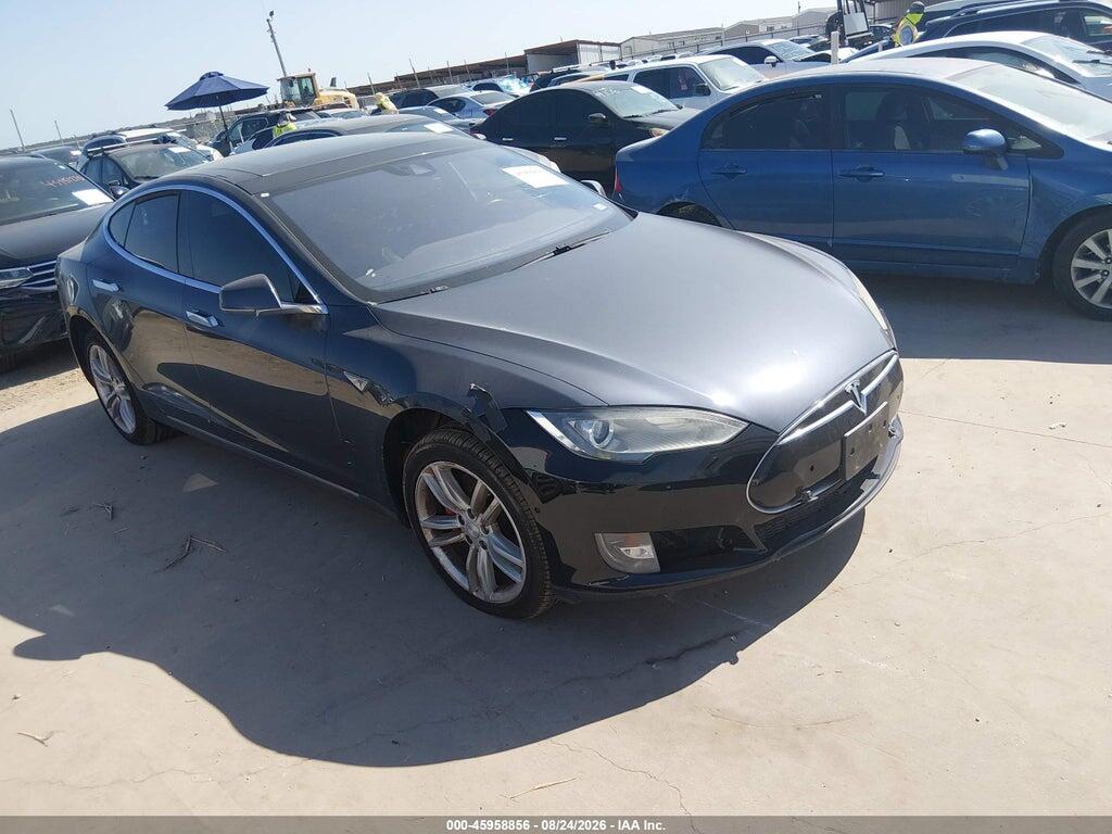 2015 TESLA MODEL S 5YJSA1H24FFP76210