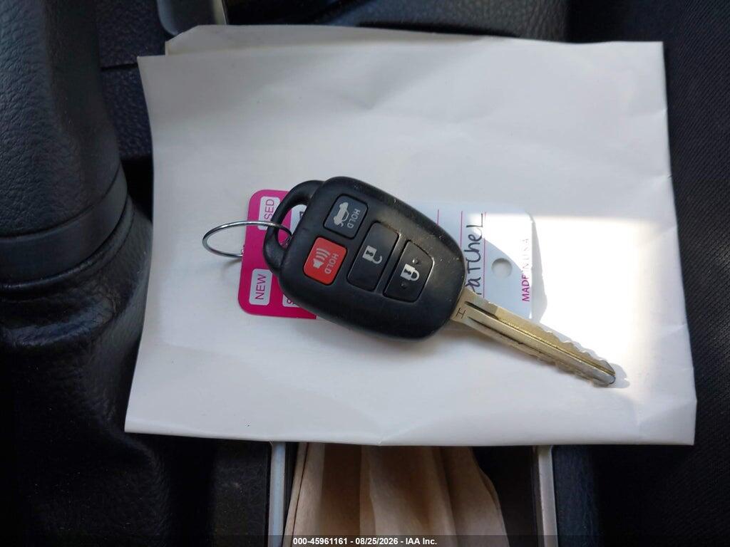 5YFBURHE9FP306047 2015 TOYOTA COROLLA photo no. 11