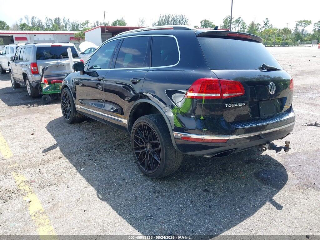 WVGEF9BP6GD010310 2016 VOLKSWAGEN TOUAREG photo no. 3