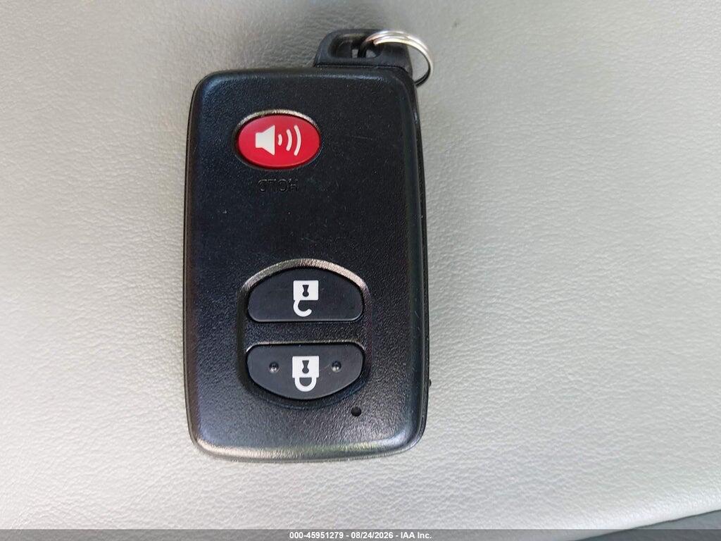 JTDKN3DU3F1932558 2015 TOYOTA PRIUS photo no. 11