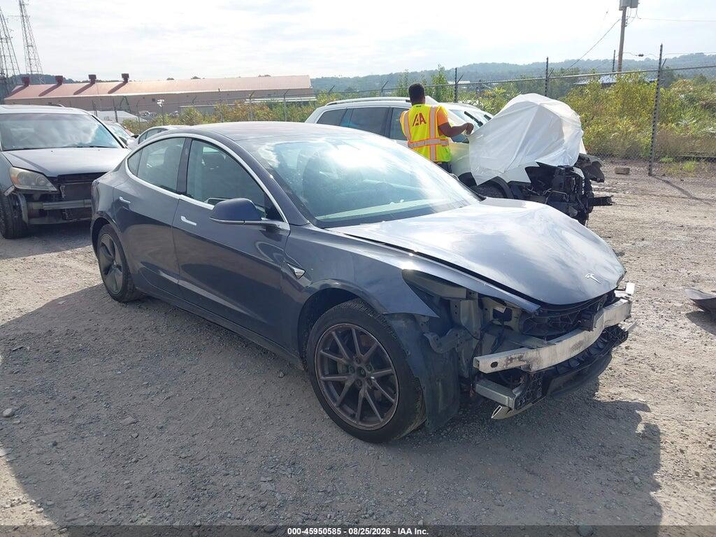 5YJ3E1EB7JF129080 2018 TESLA MODEL 3 photo no. 1