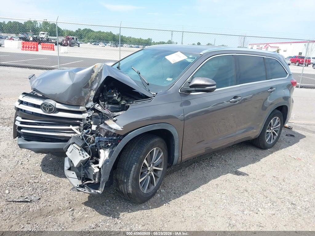5TDKZRFH8JS540100 2018 TOYOTA HIGHLANDER photo no. 2