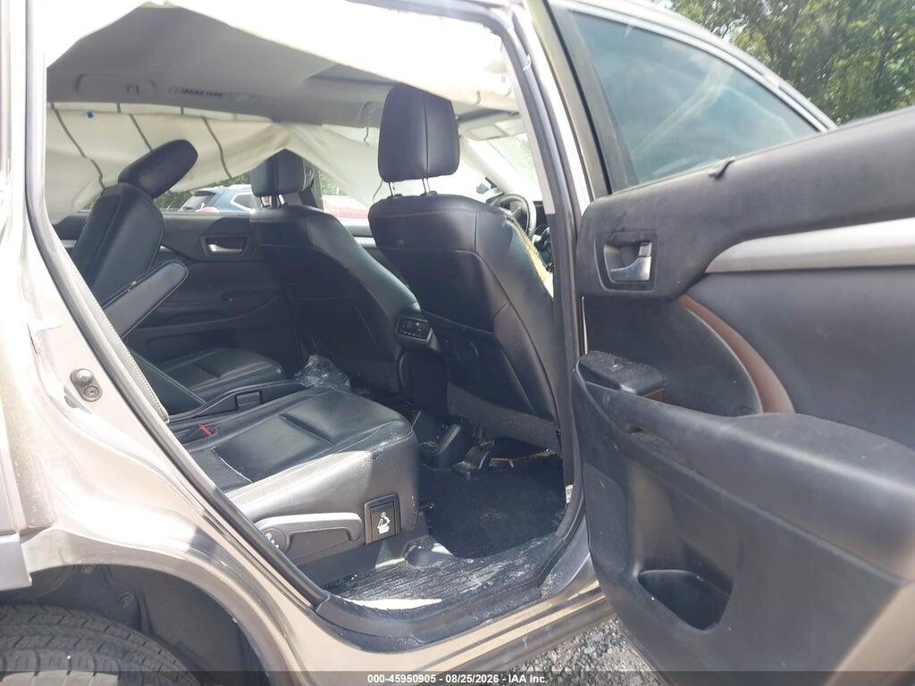5TDKZRFH8JS540100 2018 TOYOTA HIGHLANDER photo no. 8