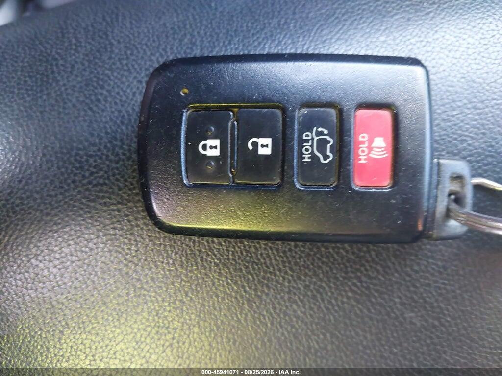 5TDKZRFH3JS533751 2018 TOYOTA HIGHLANDER photo no. 11