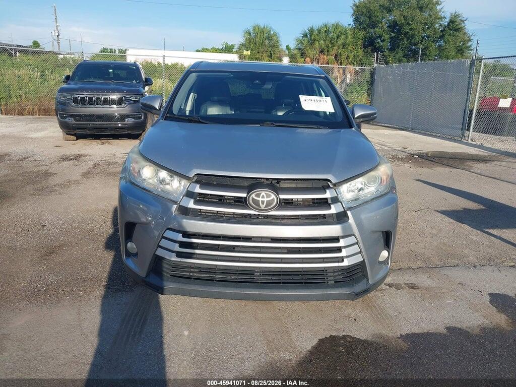 5TDKZRFH3JS533751 2018 TOYOTA HIGHLANDER photo no. 12