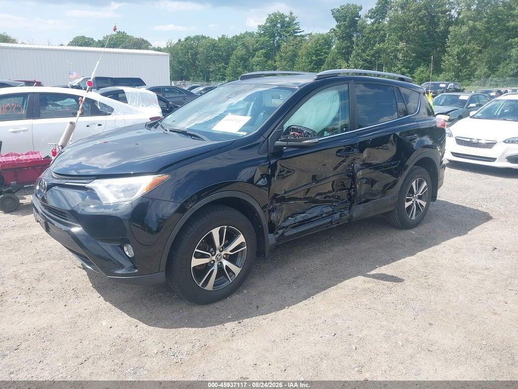 2T3RFREV4JW824594 2018 TOYOTA RAV4 photo no. 2