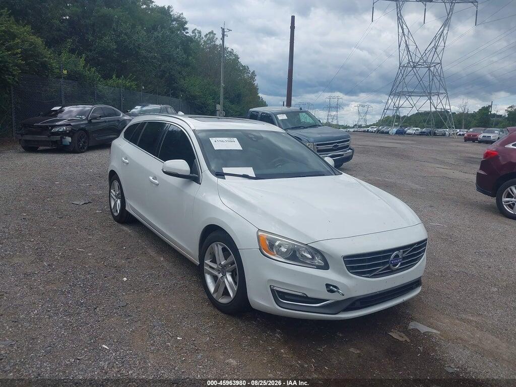 2015 VOLVO V60 YV140MEK3F1235203